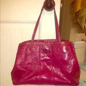 Authentic Coach pink signature shoulder bag GUC